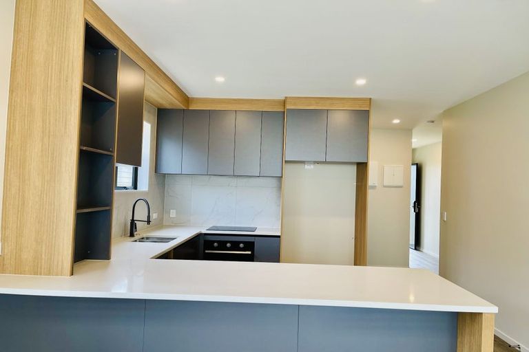 Photo of property in 32 Auranga Drive, Karaka, 2113