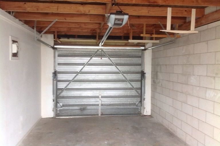 Photo of property in 2/13 Alexander Street, Papakura, 2110