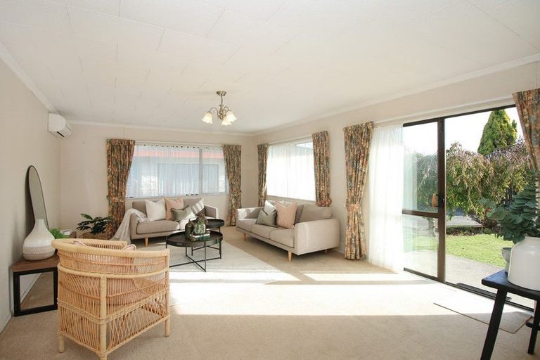 Photo of property in 16a Oaklea Avenue, Marton, 4710