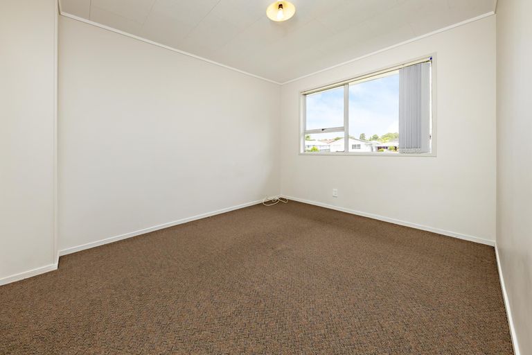 Photo of property in 68 Ferndown Avenue, Papatoetoe, Auckland, 2025