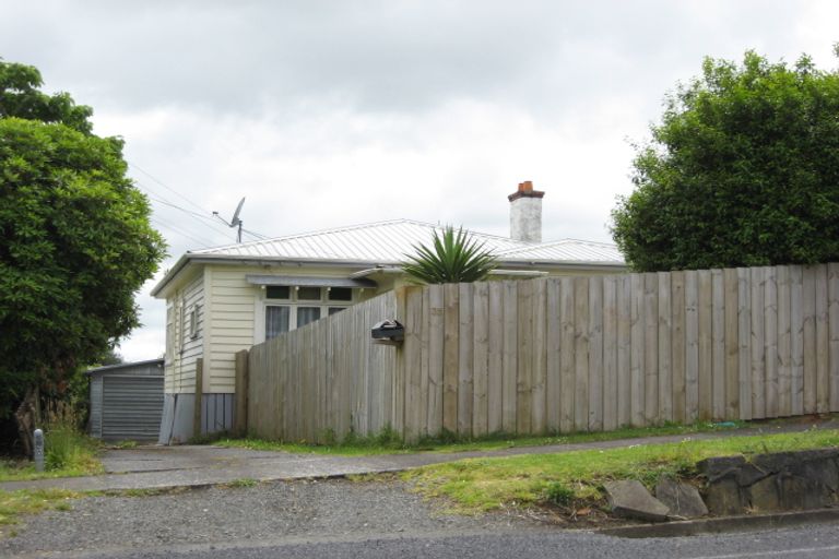 Photo of property in 35 Helvetia Road, Pukekohe, 2120