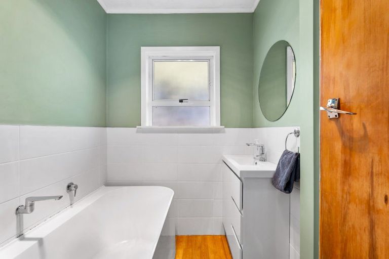 Photo of property in 816 Clive Street, Akina, Hastings, 4122