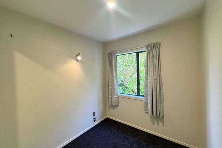 Photo of property in 35 John Court Street, Birkenhead, Auckland, 0626