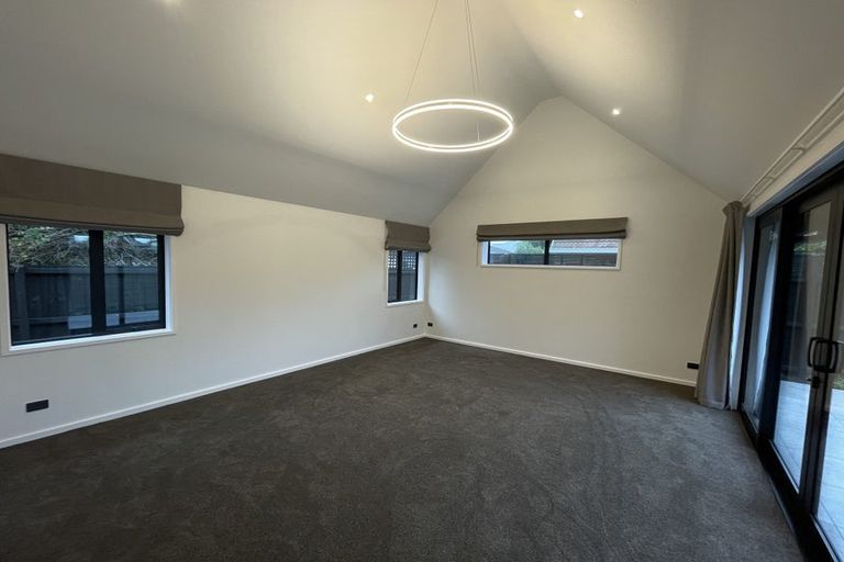 Photo of property in 76 Jeffreys Road, Fendalton, Christchurch, 8052