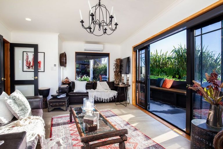 Photo of property in 2a Richmond Street, Fitzroy, New Plymouth, 4312