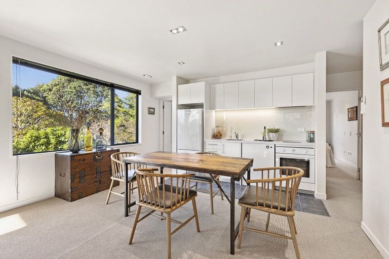 Photo of property in 74 Falkirk Avenue, Seatoun, Wellington, 6022