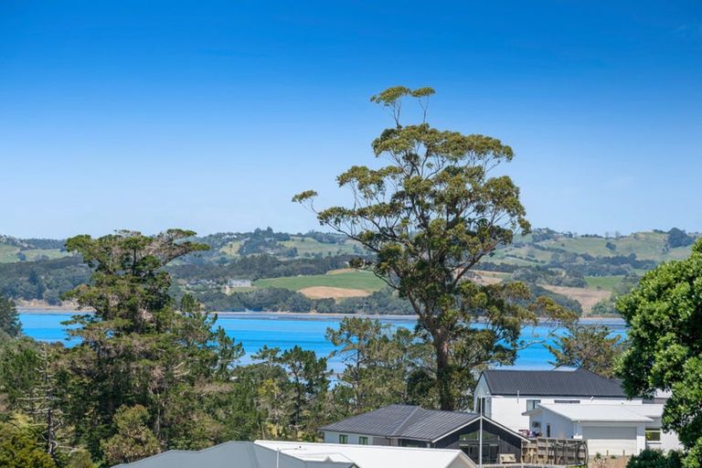 Photo of property in 21 Brigitte View, Snells Beach, 0920
