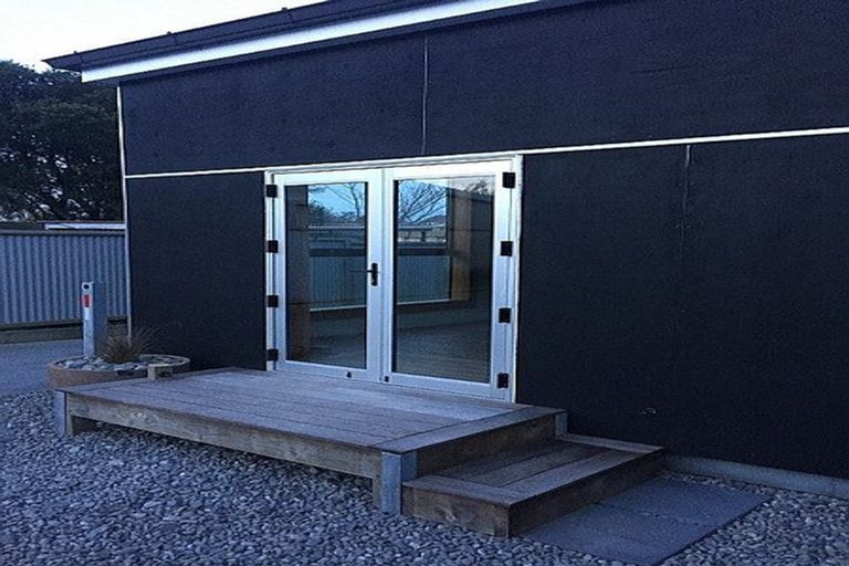 Photo of property in 71 Barbour Street, Waltham, Christchurch, 8011