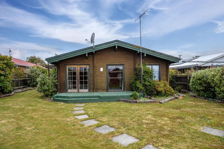 Photo of property in 32 Connolly Street, Geraldine, 7930