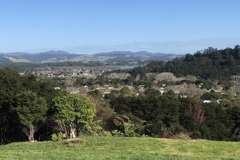 Photo of property in 353 Bellville Drive, Coromandel, 3506