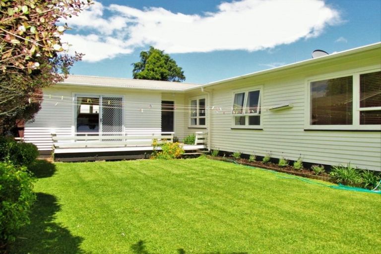Photo of property in 17 Kitchener Street, Wairoa, 4108
