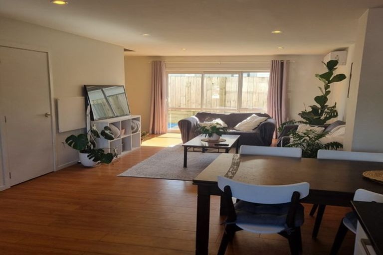 Photo of property in 1u1 June Place, Hamilton East, Hamilton, 3216