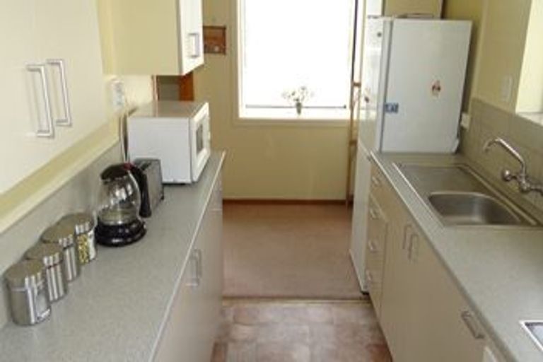 Photo of property in 18 Edward Avenue, Edgeware, Christchurch, 8013