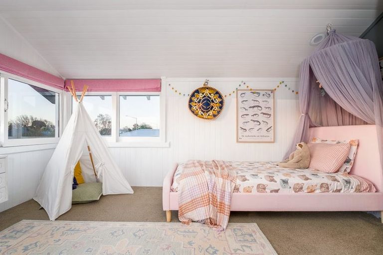 Photo of property in 86 Saint Martins Road, Saint Martins, Christchurch, 8022