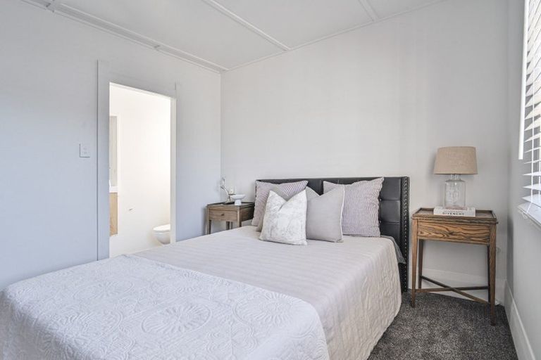 Photo of property in 709w Queen Street West, Saint Leonards, Hastings, 4120