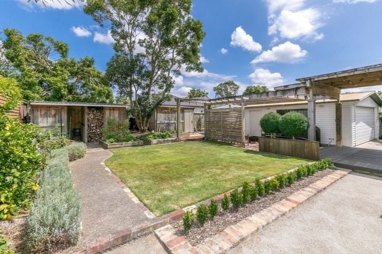 Photo of property in 5 Casey Avenue, Fairfield, Hamilton, 3214