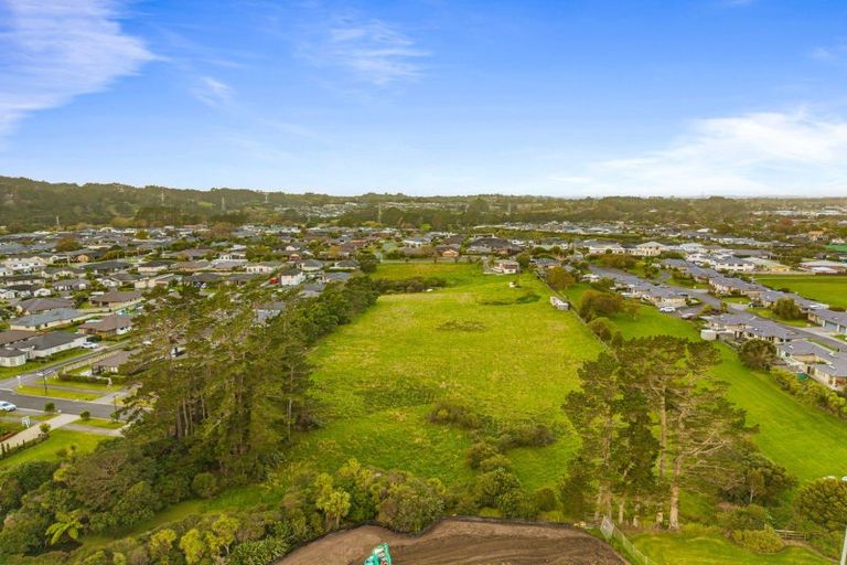 Photo of property in 68 Tapu Road, Huapai, Kumeu, 0810