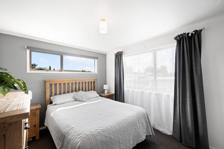 Photo of property in 12 Hibiscus Avenue, Hamilton Lake, Hamilton, 3204