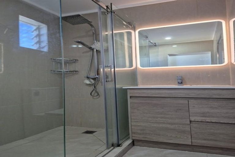 Photo of property in 45 Aarts Avenue, Manurewa, Auckland, 2102