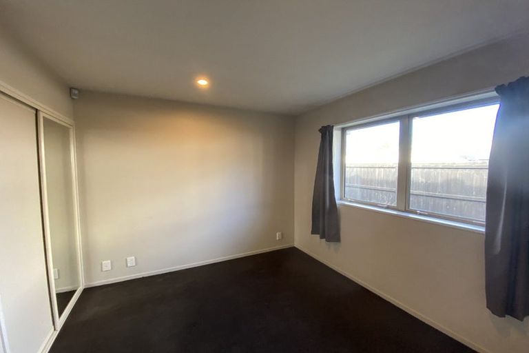 Photo of property in 2/105 Rattray Street, Riccarton, Christchurch, 8041