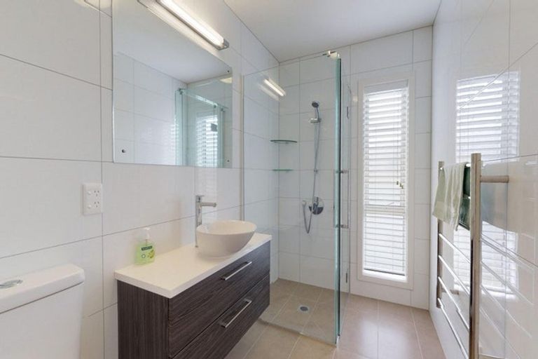 Photo of property in 138 Landmark Terrace, Orewa, 0931