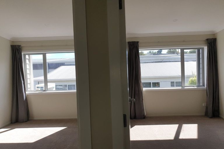 Photo of property in 19u7 Collins Avenue, Tawa, Wellington, 5028
