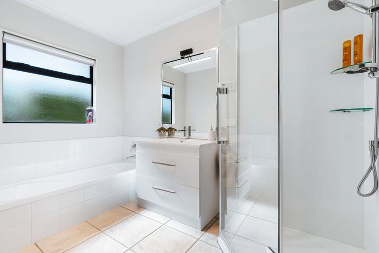 Photo of property in 14 The Grove, Nukuhau, Taupo, 3330