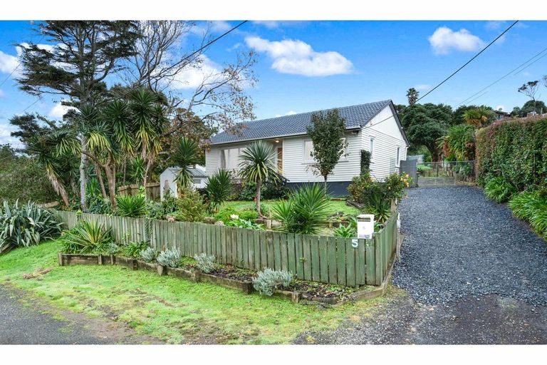 Photo of property in 5 Northfield Road, Waitakere, Auckland, 0816