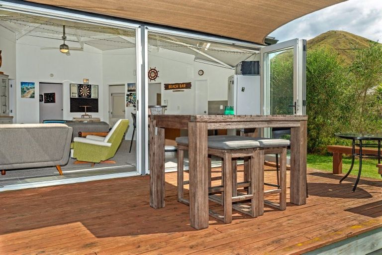 Photo of property in 86 Fortescue Street, Mahia, 4198