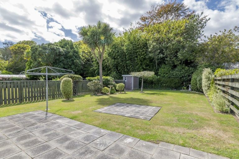 Photo of property in 7 Kowhai Grove, Waikanae, 5036