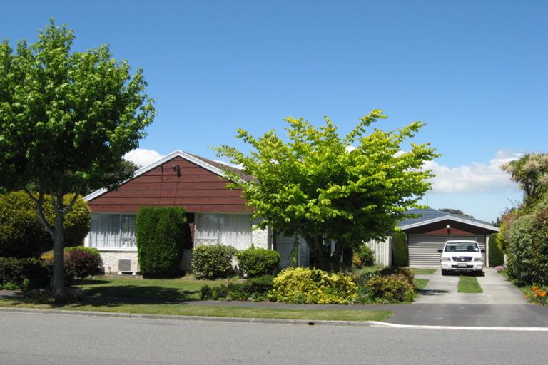Photo of property in 115 Merrin Street, Avonhead, Christchurch, 8042