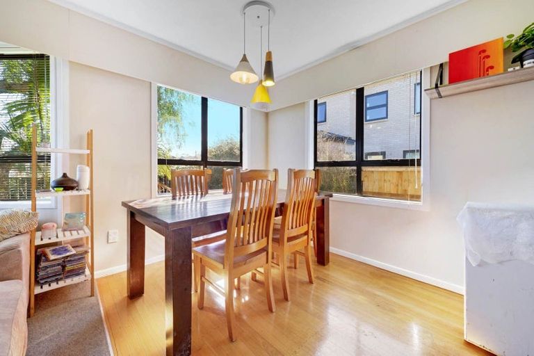 Photo of property in 54 Tiraumea Drive, Pakuranga, Auckland, 2010