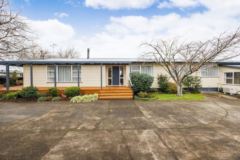 Photo of property in 644 Featherston Street, Roslyn, Palmerston North, 4414