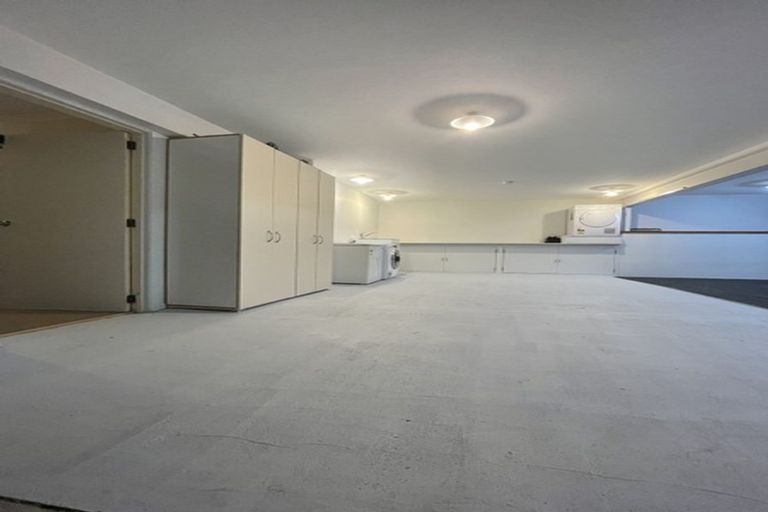 Photo of property in 57 Fairmount Road, Titirangi, Auckland, 0604