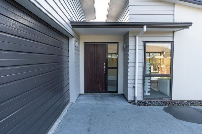 Photo of property in 15 Chadwick Place, Rototuna North, Hamilton, 3210