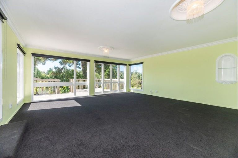 Photo of property in 212 Pine Valley Road, Dairy Flat, Silverdale, 0992