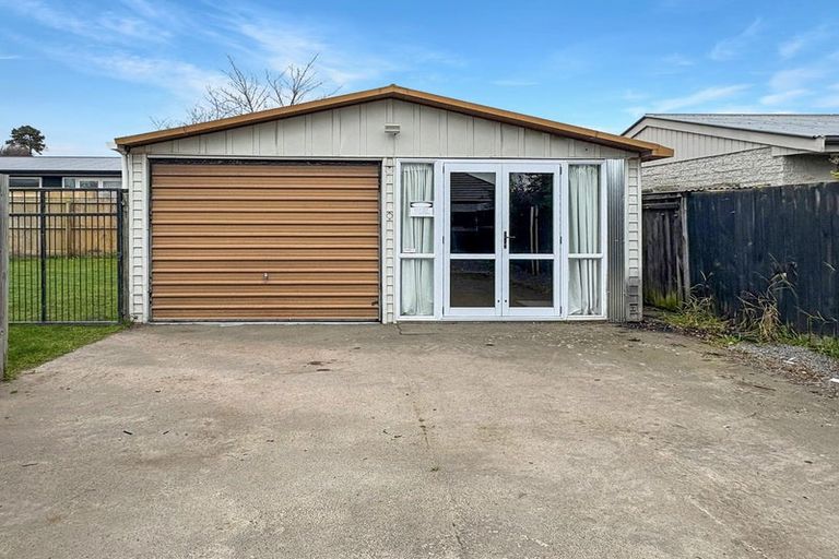 Photo of property in 14 Carteret Place, Aranui, Christchurch, 8061