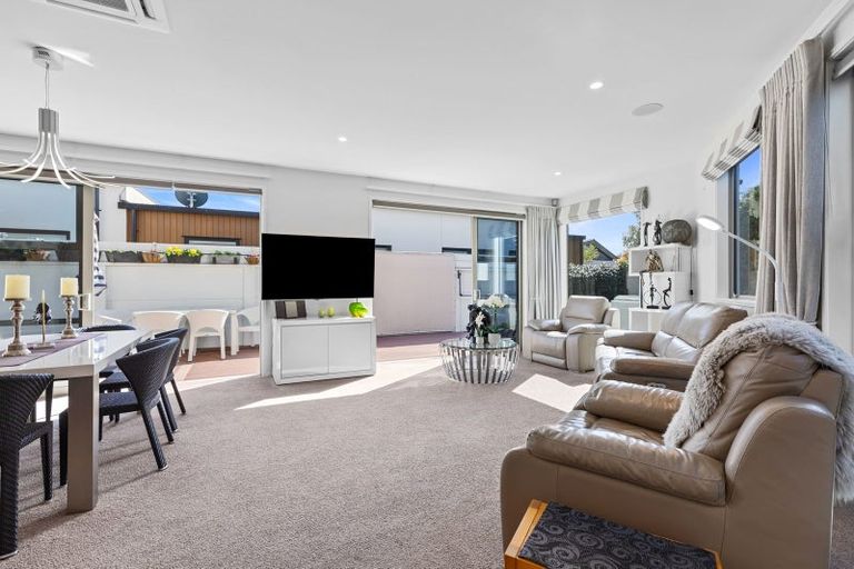 Photo of property in 543 Gloucester Road, Papamoa Beach, Papamoa, 3118