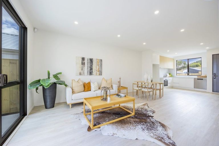 Photo of property in 14 Oopunga Road, Pukekohe, 2120