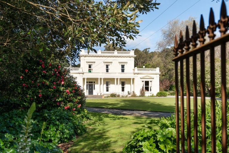 Photo of property in 559 Cape Palliser Road, Whangaimoana, Featherston, 5772