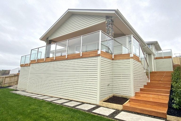 Photo of property in 28 Oyster Place, Omokoroa, 3114