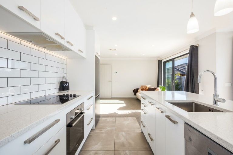 Photo of property in 5 Pohe Street, Waikanae, 5036