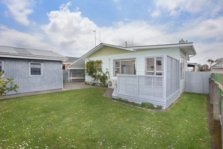 Photo of property in 17 Derby Street, Feilding, 4702