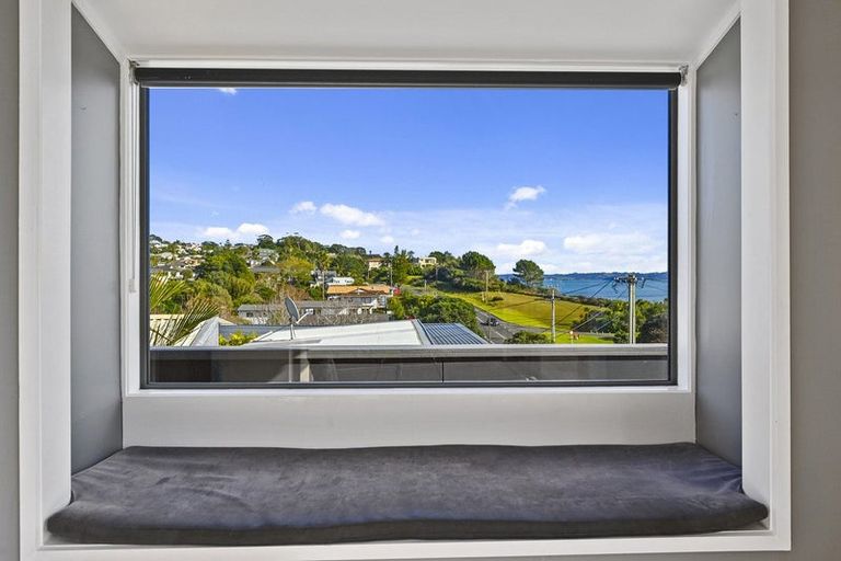 Photo of property in 1291 Whangaparaoa Road, Army Bay, Whangaparaoa, 0930