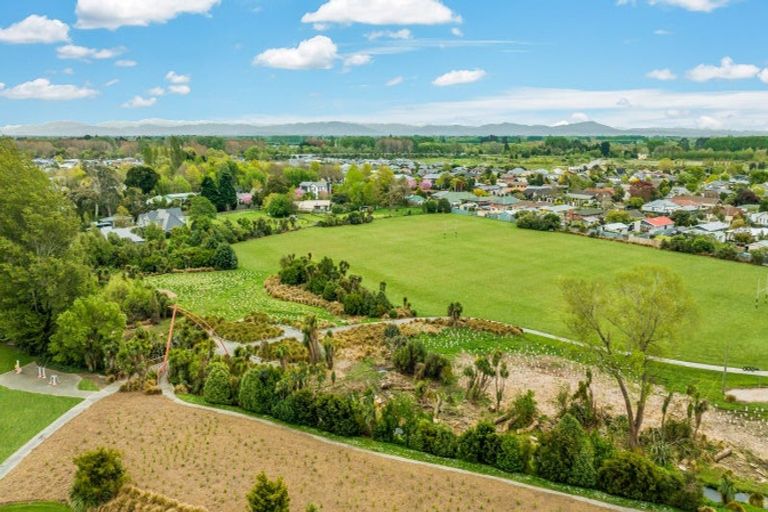 Photo of property in 24 Crombie Green, Northwood, Christchurch, 8051