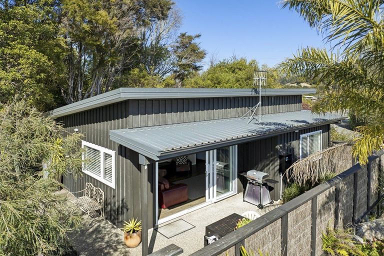 Photo of property in 5 Anarewa Crescent, Kaiteriteri, Motueka, 7197