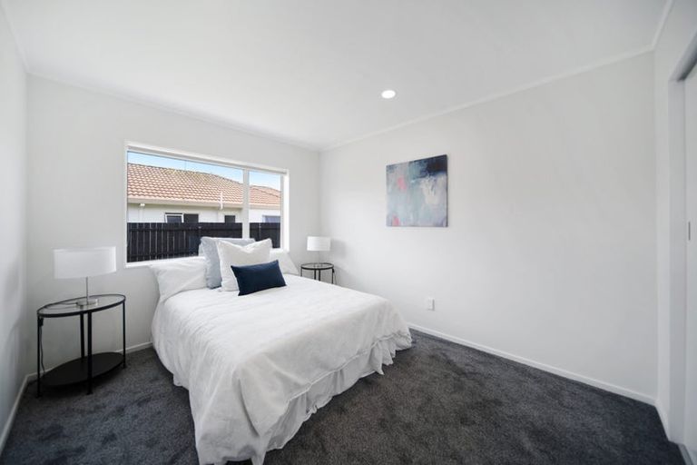 Photo of property in 8a Margarita Rise, Pukekohe, 2120