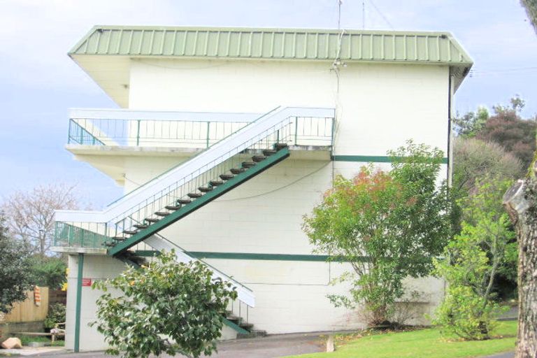 Photo of property in 9/4 Moana Street, Frankton, Hamilton, 3204