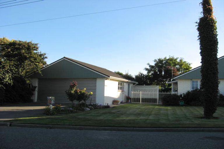 Photo of property in 10 Cunningham Street, Leeston, 7632