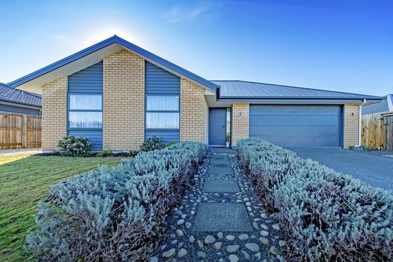 Photo of property in 11 Godwin Grove, Rolleston, 7614